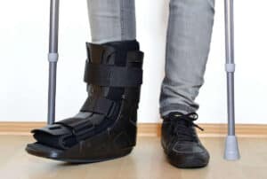 How To Choose A Walking Cast Boot – Buying Guide - Best Mobility Aids